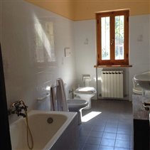 Image No.8-Villa de 3 chambres à vendre à Casola in Lunigiana
