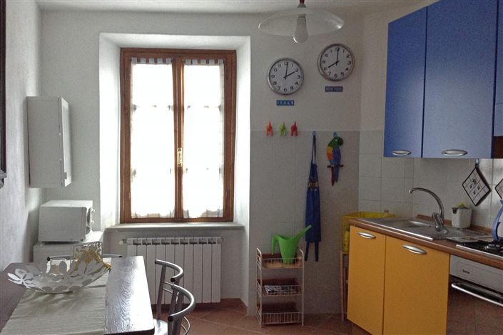 Image No.9-5 Bed House for sale