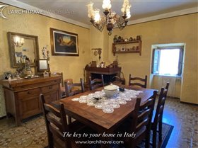 Image No.4-Maison de 4 chambres à vendre à Licciana Nardi