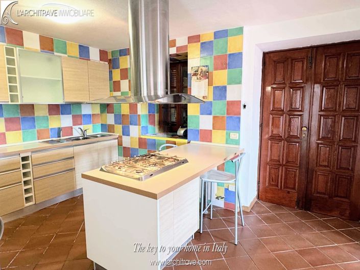 Image No.12-3 Bed House for sale