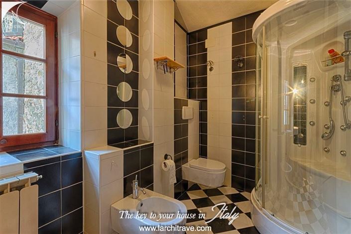 Image No.16-3 Bed House for sale