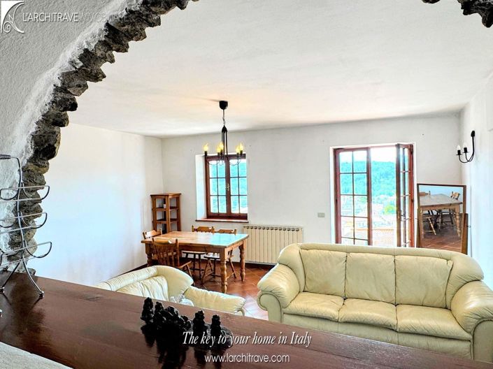 Image No.6-3 Bed House for sale