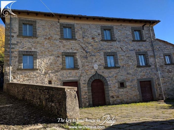 Image No.1-10 Bed Villa for sale