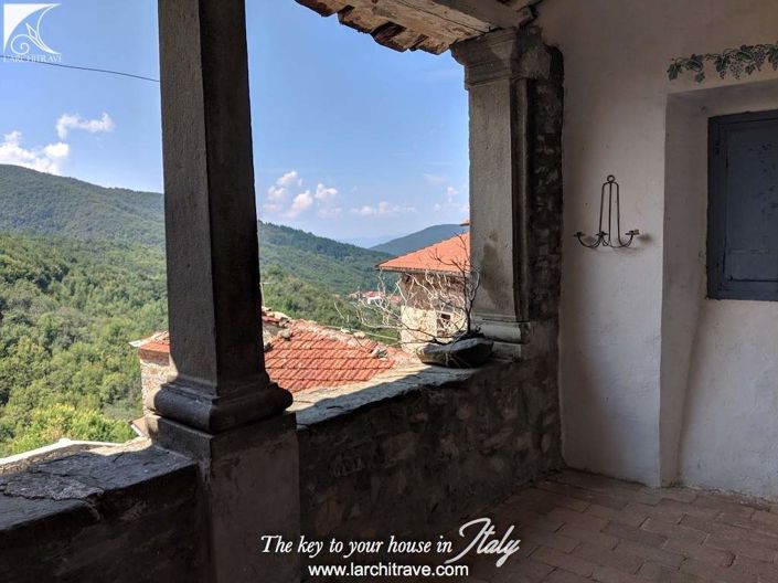 Image No.17-10 Bed Villa for sale