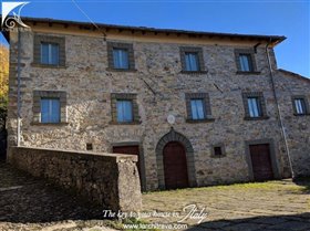 Image No.17-Villa de 10 chambres à vendre à Fivizzano