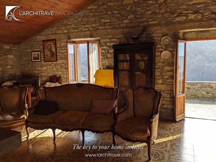 Image No.4-10 Bed Villa for sale