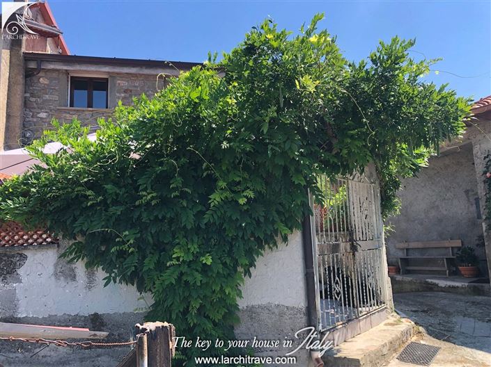 Image No.15-3 Bed House for sale