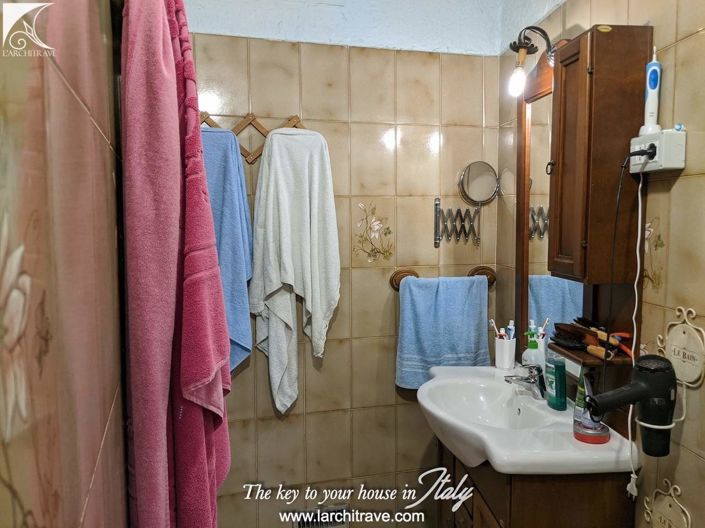 Image No.9-3 Bed House for sale