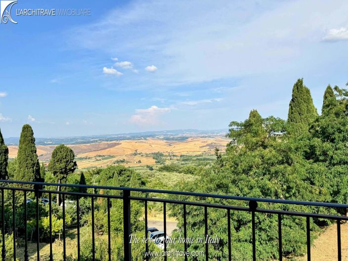 Image No.17-2 Bed House for sale