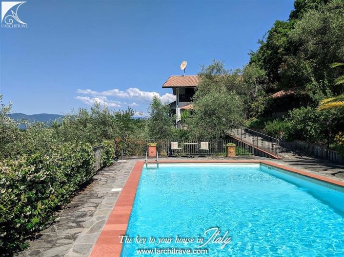 Image No.1-Villa de 3 chambres à vendre à Licciana Nardi