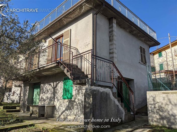 Image No.1-Maison de 4 chambres à vendre à Fivizzano