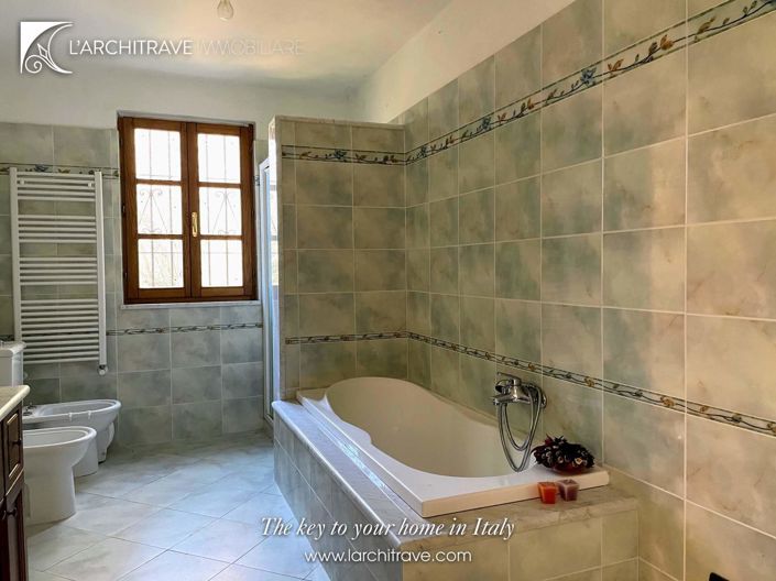 Image No.13-3 Bed Villa for sale