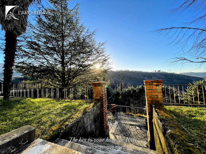 Image No.20-3 Bed Villa for sale