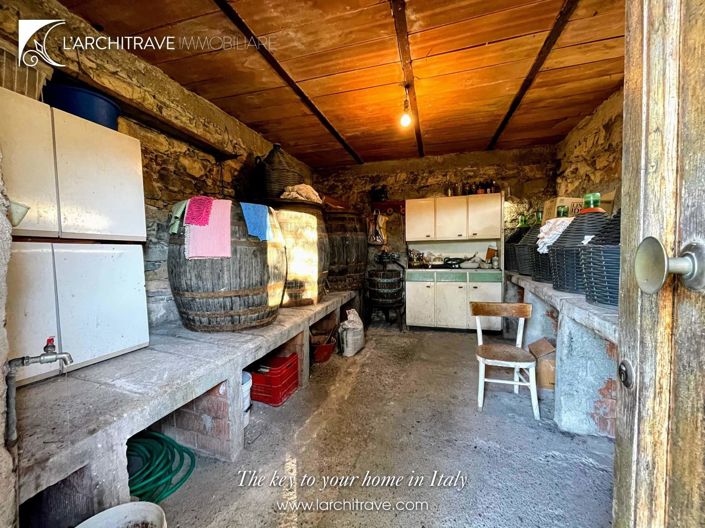 Image No.28-3 Bed Villa for sale