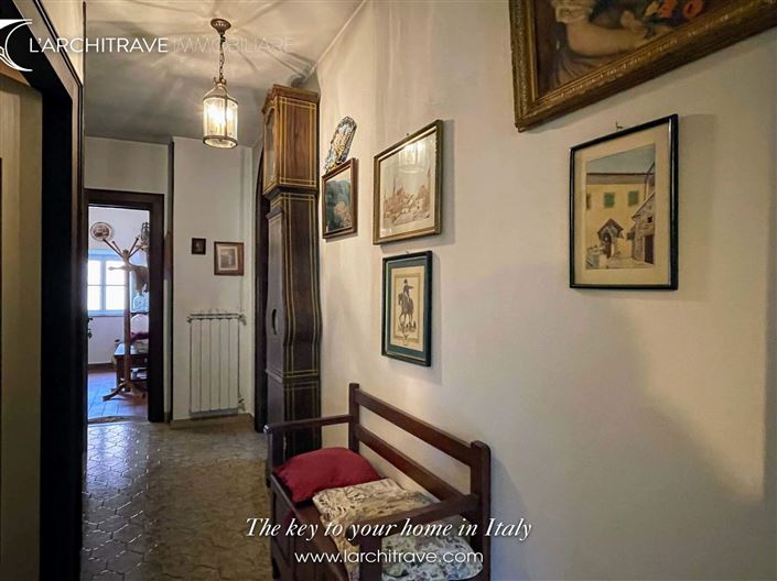 Image No.14-3 Bed House for sale