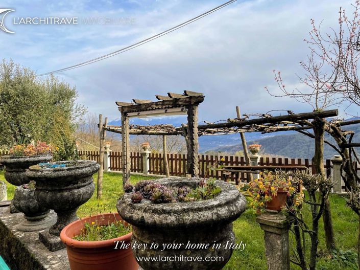 Image No.21-3 Bed House for sale