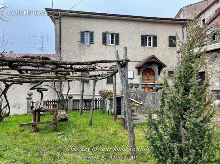 Image No.30-3 Bed House for sale