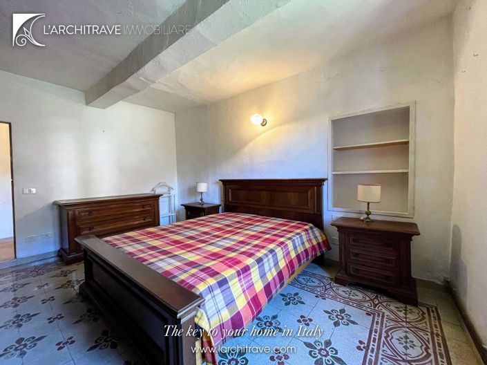 Image No.14-2 Bed House for sale