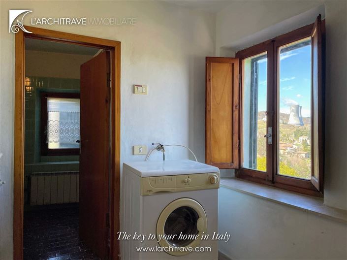 Image No.20-2 Bed House for sale