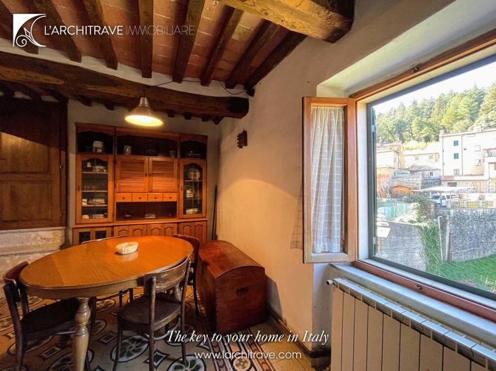 Image No.8-2 Bed House for sale