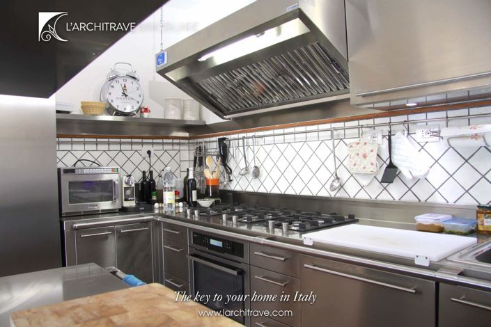 Image No.9-5 Bed Villa for sale