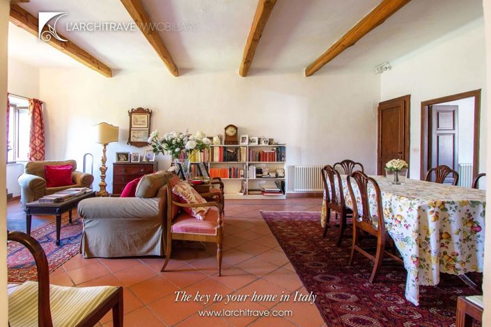 Image No.10-3 Bed House for sale