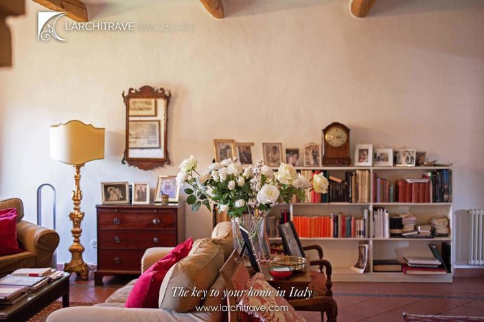 Image No.9-3 Bed House for sale