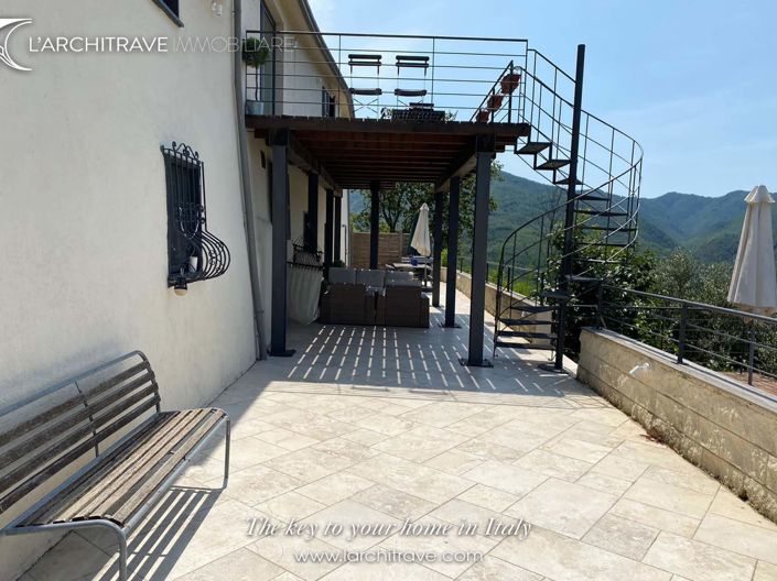 Image No.25-5 Bed Villa for sale