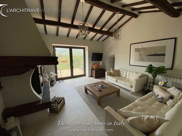 Image No.3-5 Bed Villa for sale