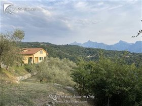 Image No.0-Villa de 3 chambres à vendre à Fivizzano
