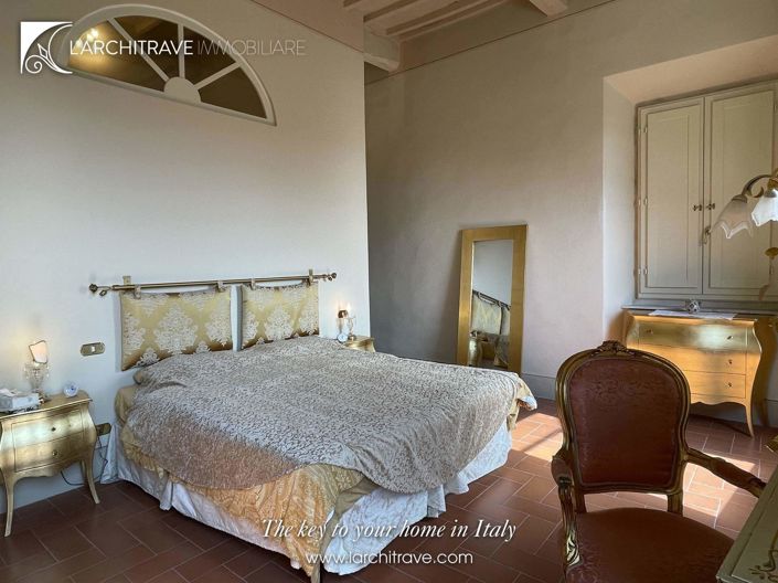 Image No.16-3 Bed House for sale