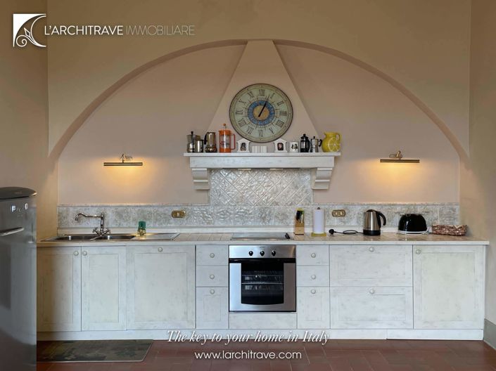 Image No.9-3 Bed House for sale