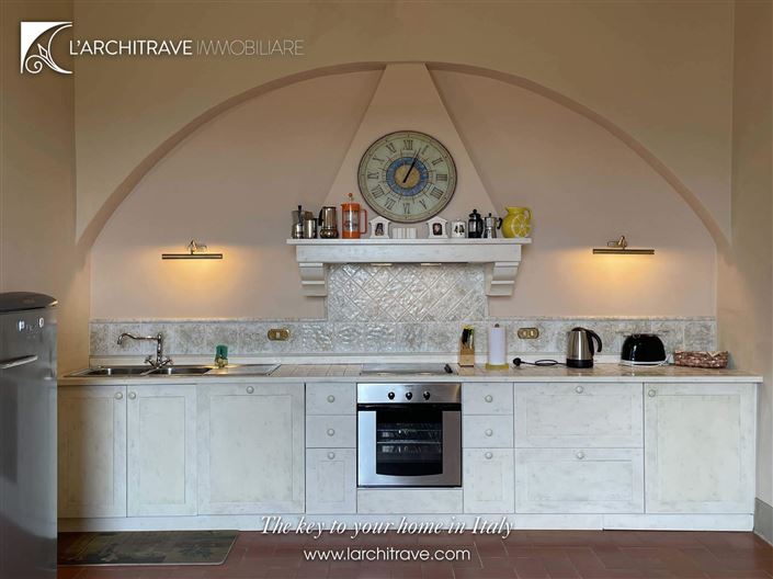 Image No.9-3 Bed House for sale