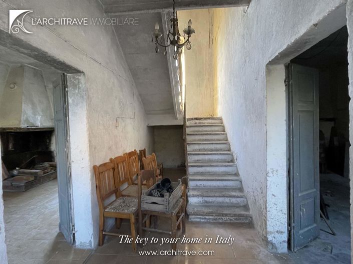 Image No.6-Villa de 3 chambres à vendre à Licciana Nardi