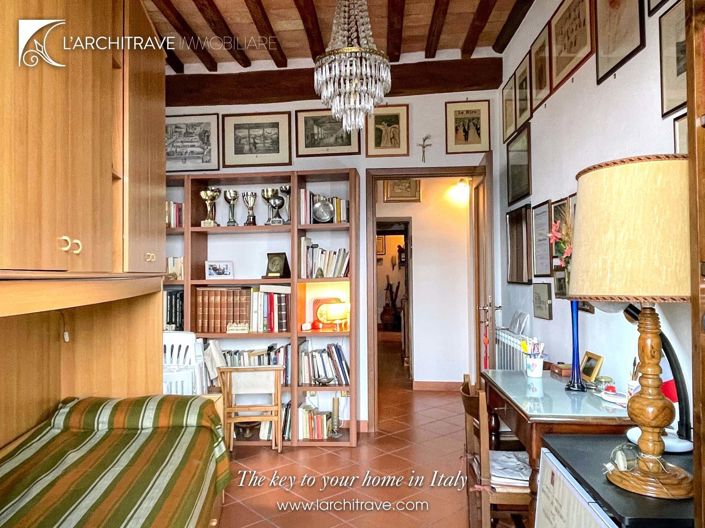 Image No.21-3 Bed House for sale