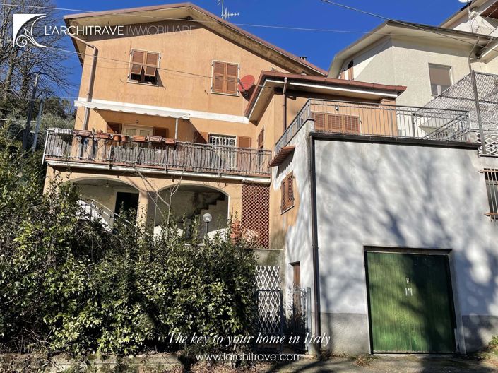 Image No.2-Villa de 5 chambres à vendre à Licciana Nardi