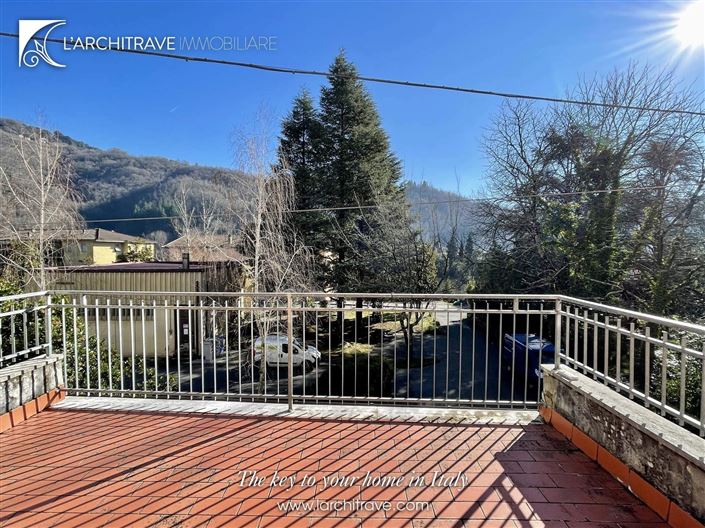 Image No.3-5 Bed Villa for sale