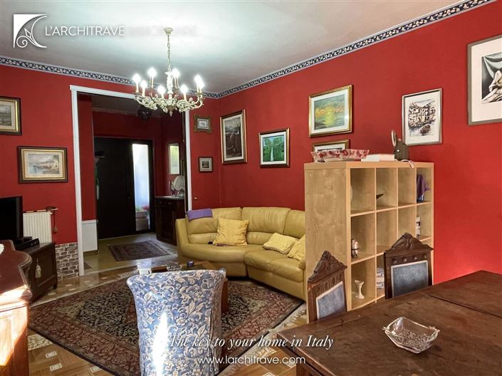 Image No.6-5 Bed Villa for sale