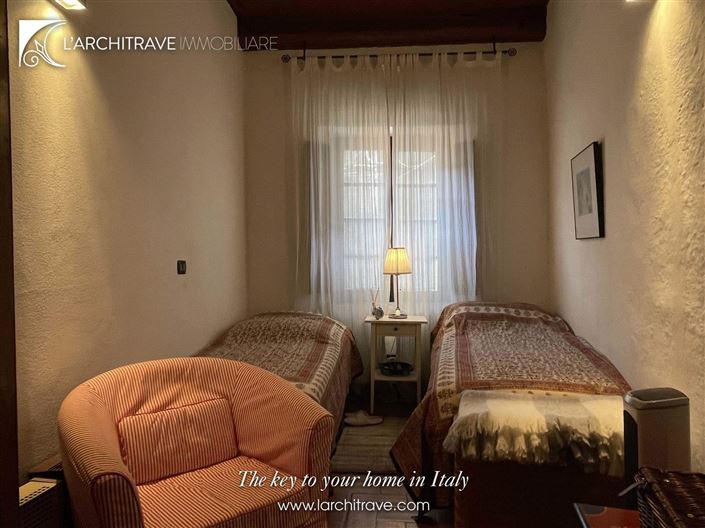 Image No.10-4 Bed House for sale