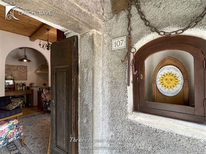 Image No.14-4 Bed House for sale