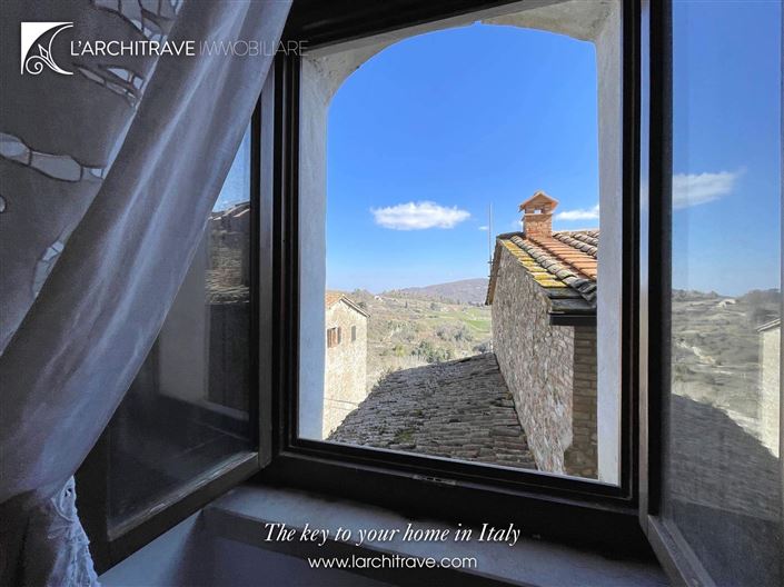 Image No.14-2 Bed House for sale