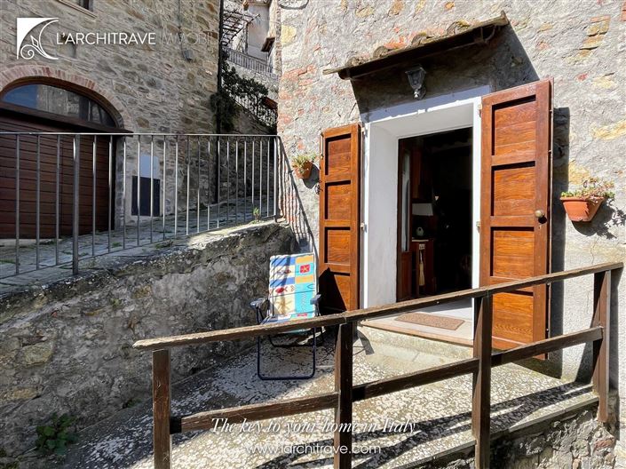 Image No.2-2 Bed House for sale