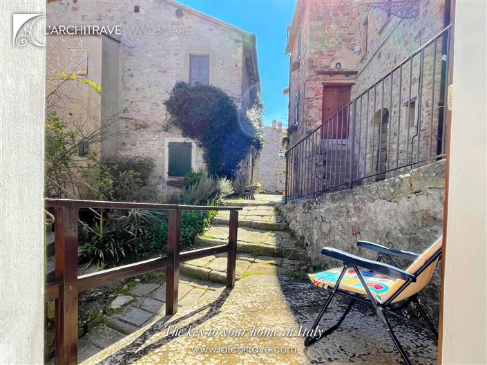 Image No.20-2 Bed House for sale