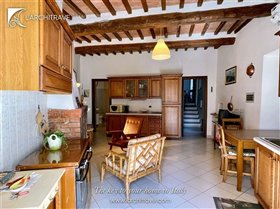 Image No.2-Maison de 2 chambres à vendre à Castelnuovo di Val di Cecina