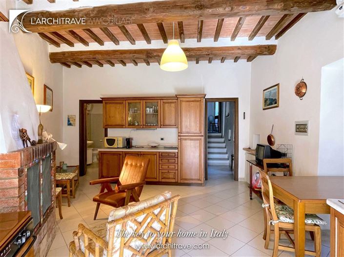 Image No.6-2 Bed House for sale