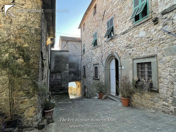 Image No.15-3 Bed House for sale