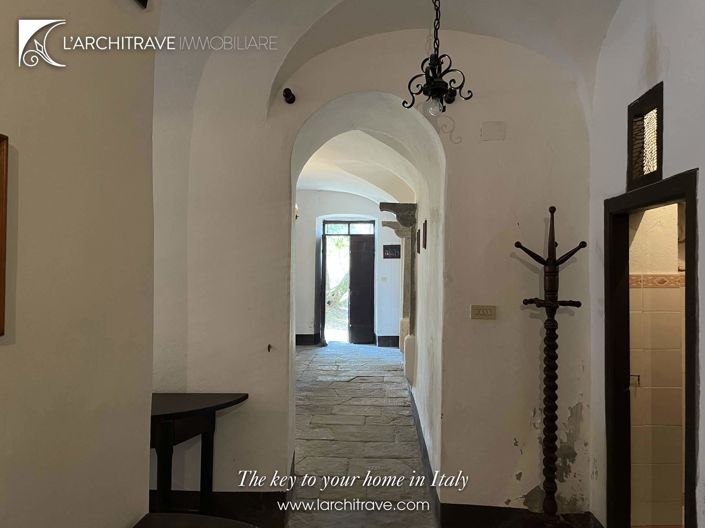 Image No.22-3 Bed House for sale