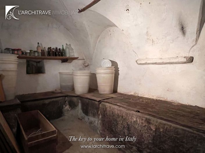 Image No.24-3 Bed House for sale