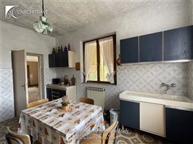 Image No.9-Villa de 3 chambres à vendre à Comano