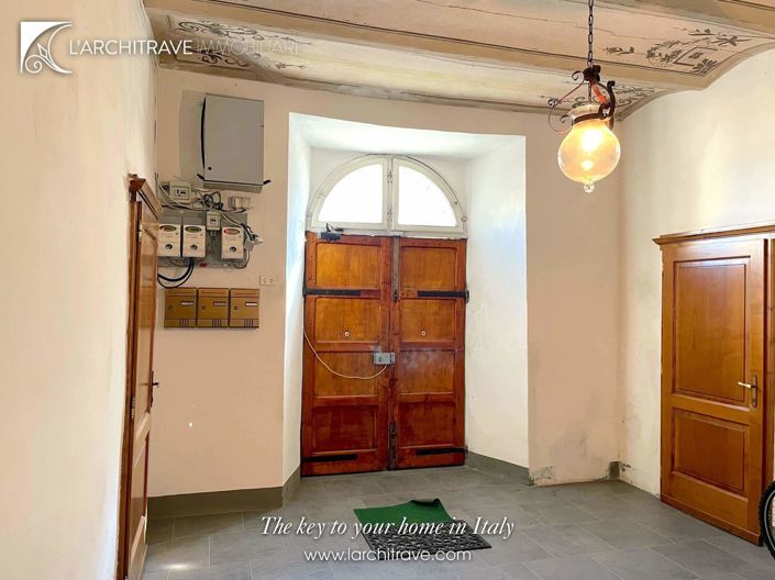 Image No.23-2 Bed House for sale